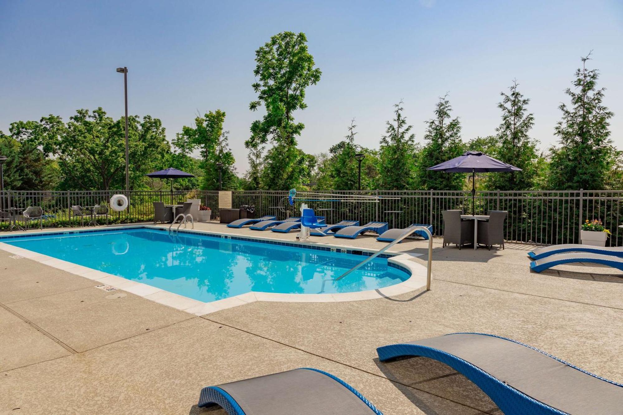 Hampton Inn Winchester Kültér fotó